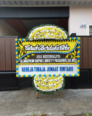 Papan Bunga Duka di Dukuhwaru